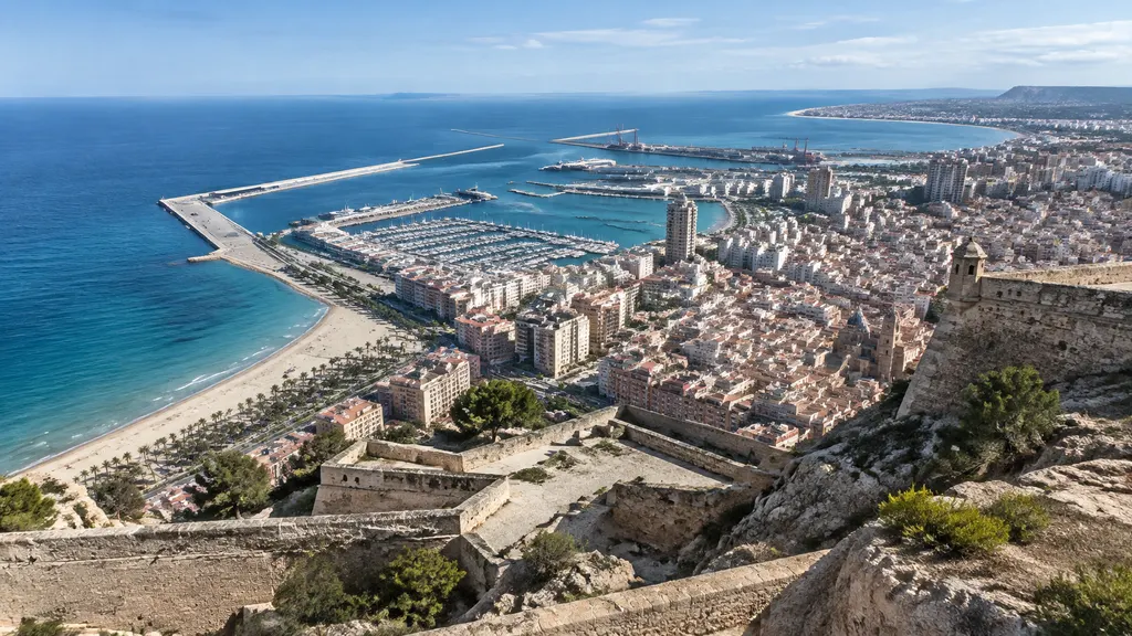 Alicante: najciekawsze atrakcje i miejsca do zobaczenia podczas krótkiego wyjazdu